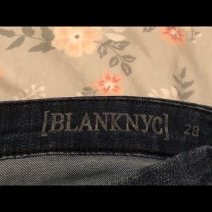 Blank NYC dark denim skinny jean size 28